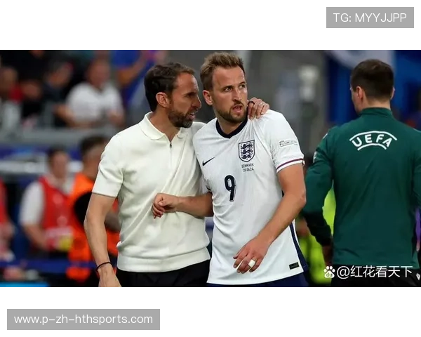 凯恩禁区内巧妙回做助攻，前锋线配合默契十足